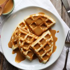 Waffles clásicos - Cravings Journal